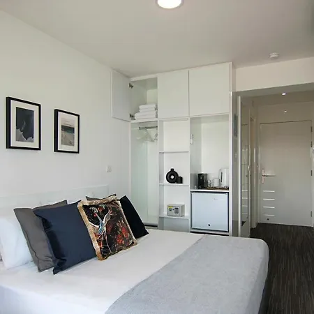 Phaedrus Living: Luxury 509 *